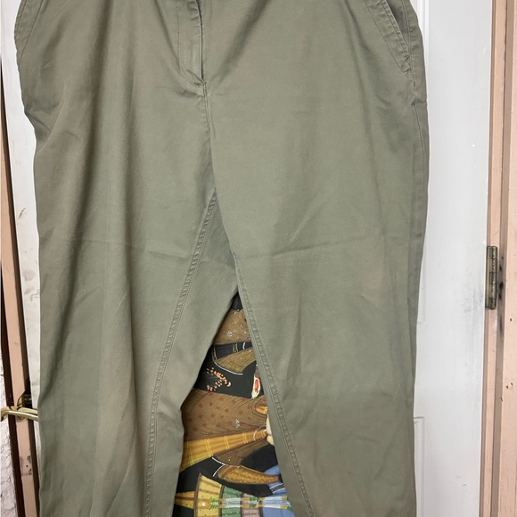 Petite 2X The Talbots Jogger Pant in Olive - Picture 3 of 11